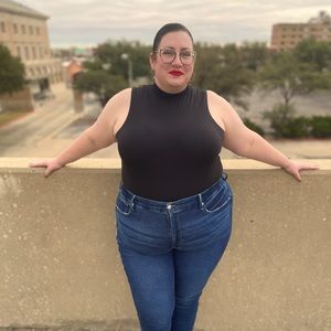 Meet your Posher, Misty